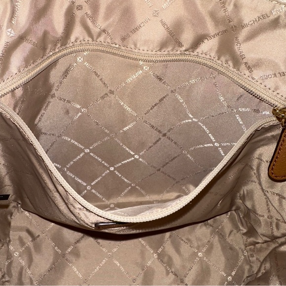 Michael Kors tote bag - Picture 8 of 8